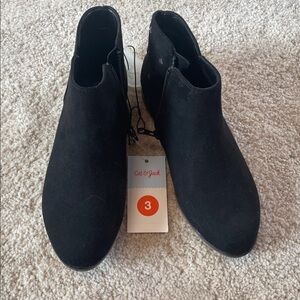 Kids Cat & Jack Black faux suede Ankle Boots